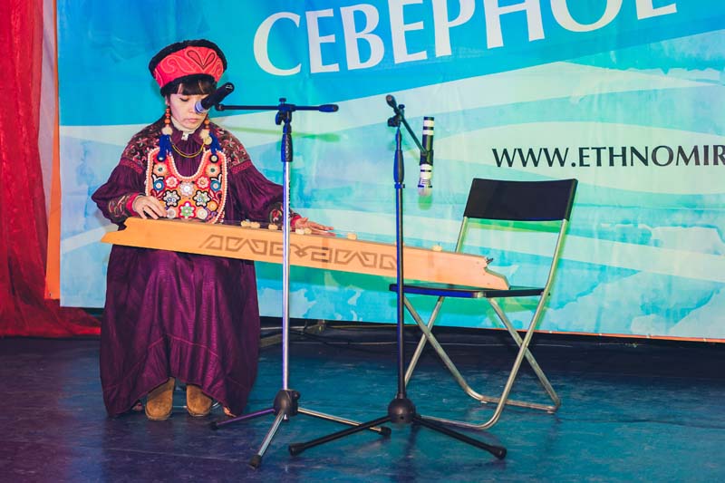 Горловое пение