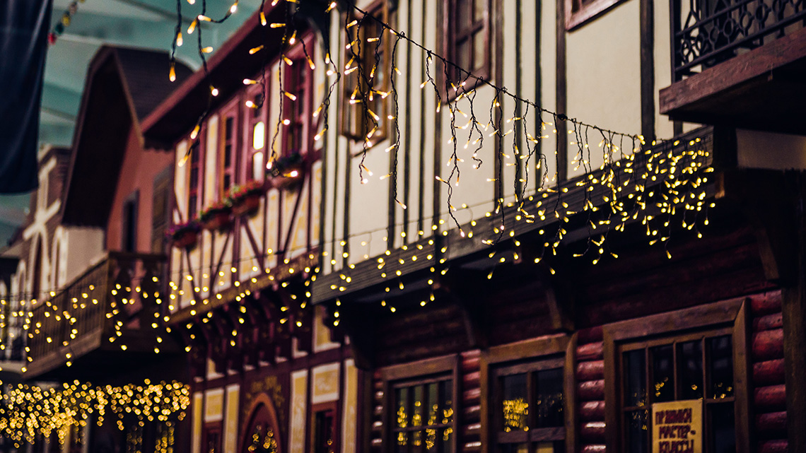 Улица Мира в парке-музее ЭТНОМИР