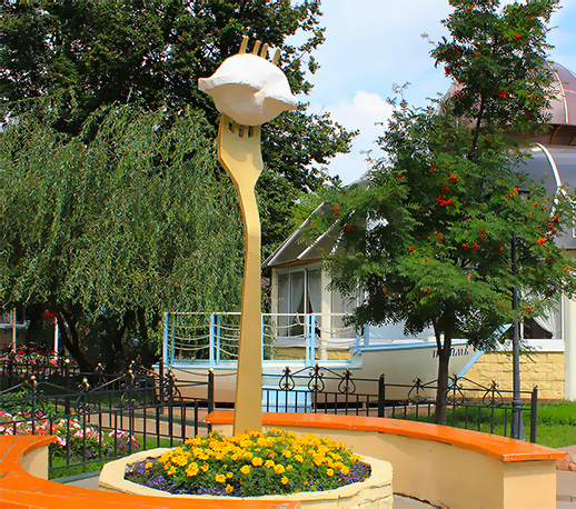 Памятник пельменю