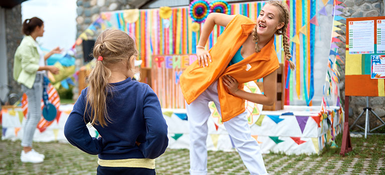 Праздник «Фейерверк красок»