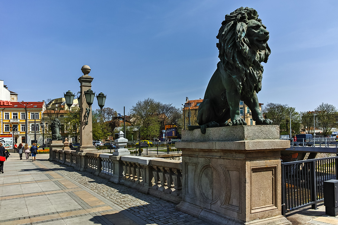 Львиный мост