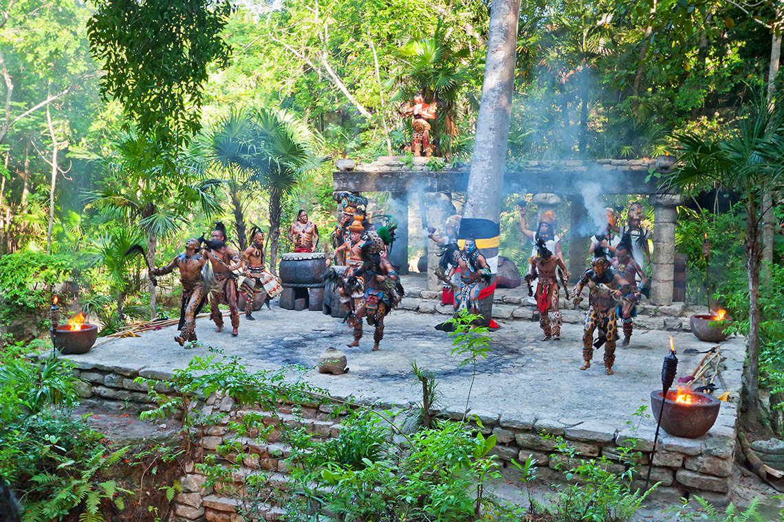 Шоу в парке Шкарет