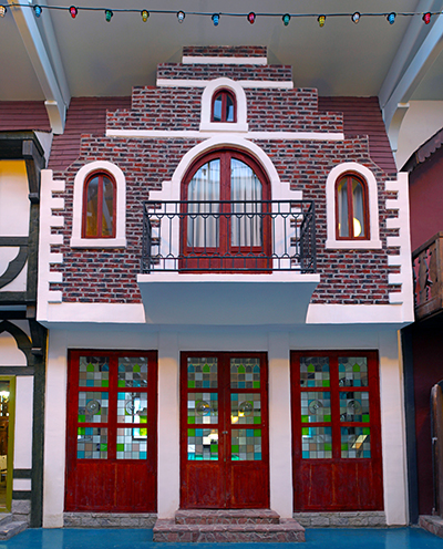 Дом Нидерландов в ЭТНОМИРе Дом Нидерландов в ЭТНОМИРе