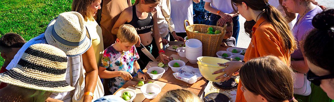 Праздник «Фейерверк красок»