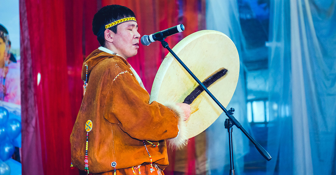 Горловое пение