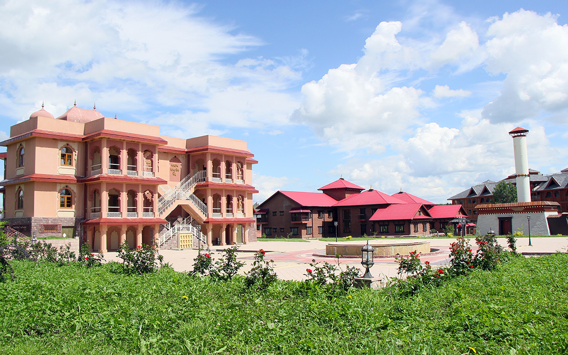 Экскурсия по Азии в этнографическом парке