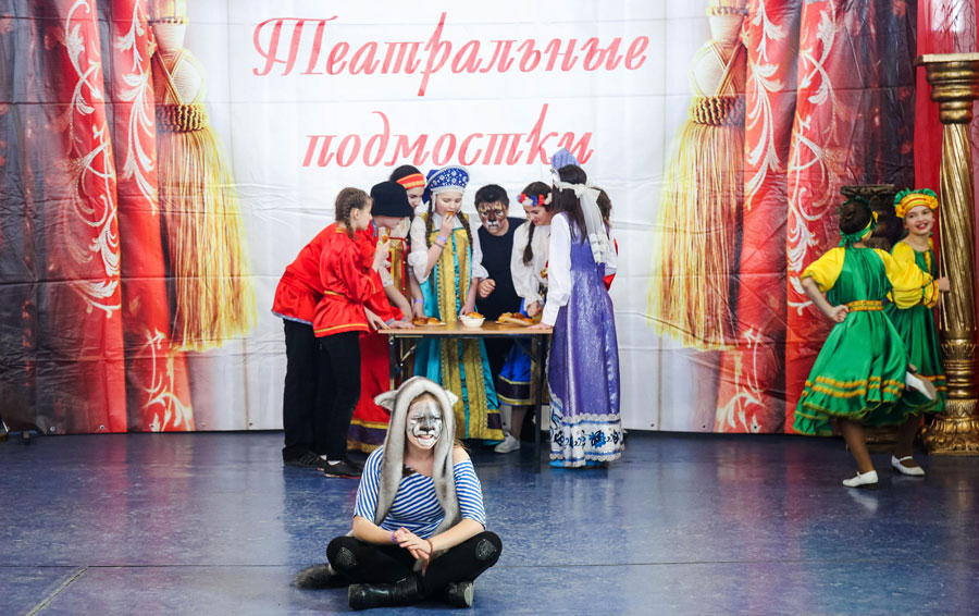 II ежегодный фестиваль «Театральные подмостки» в ЭТНОМИРе