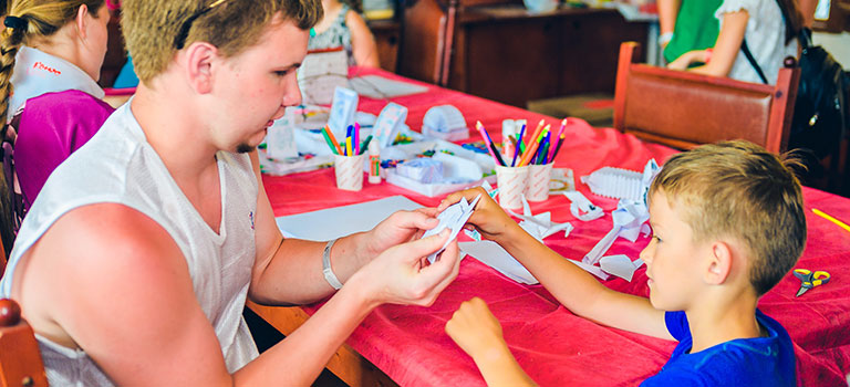 Праздник «Фейерверк красок»