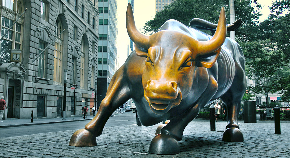 Уолл-стрит в Нью-Йорке