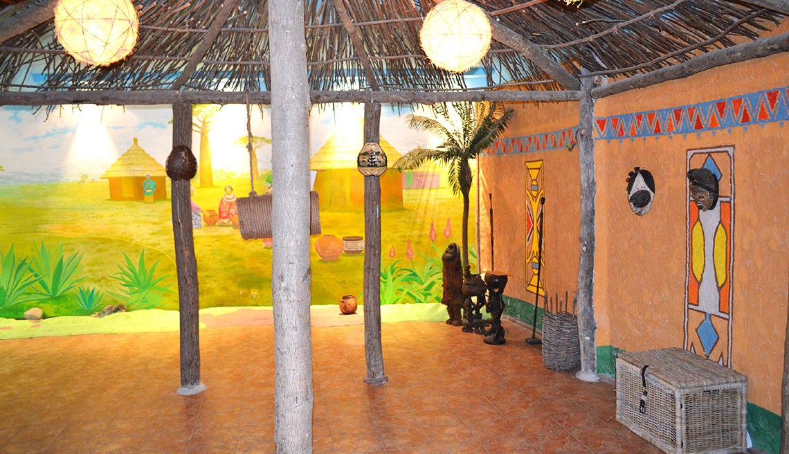 Павильоном «Африка»